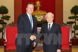 越共中央总书记阮富仲会见英国首相戴维·卡梅伦 （来源：越通社）