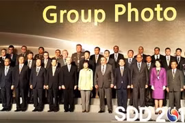 参加2015年首尔防务对话会的代表