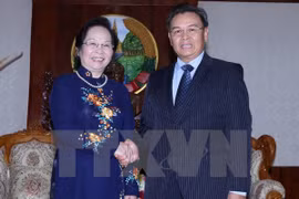 越南国家副主席阮氏缘会见老挝国会副主席赛宋蓬·丰威汉（图片来源：越通社）