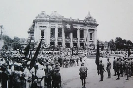 越南1945年八月革命的场景