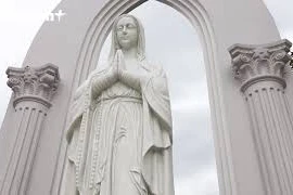 孟陵教堂：富安省迷你欧洲的空间