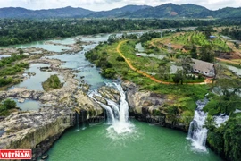 组图：得农省雄伟壮丽的山水美景