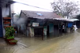 组图：中部地区遭受强降雨和洪涝 对人民生活造成严重影响