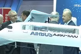 越南国防部代表团出席新加坡航展