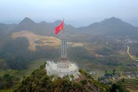 组图：世界地质公园--同文岩石高原