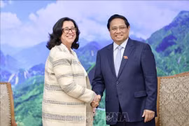 越南政府总理范明政在政府总部会见世行曼努埃拉·费罗。图自越通社
