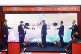 苏林总书记出席越捷航空河内至吉隆坡国际航线开通仪式。图自越通社