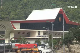 友谊国际口岸拥堵现象得到有效解决