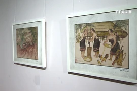 岘港市举行抗战画展 激发人民的爱国情怀