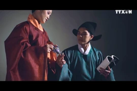 研究复制古代服装 努力弘扬传统文化价值 