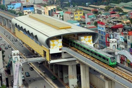 越南河内市吉灵-河东线轻轨项目开始试运营（组图）