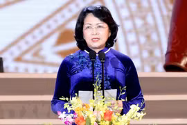 国家副主席邓氏玉盛担任国家代理主席职务