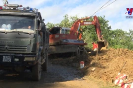 广南省泥石流事故：与时间赛跑 全力以赴抢险救灾