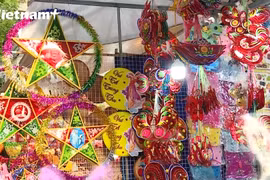 成年人记忆中儿时的中秋