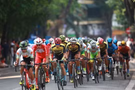 “2019回归奠边府-人民军队报奖杯全国自行车公开赛”拉开序幕（组图）