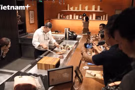 去米其林餐厅欣赏日式烧烤的烹饪艺术，回味越南烤肉米粉