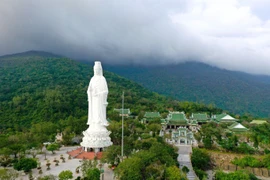 组图：佛滩灵应寺——岘港市著名信仰旅游景点