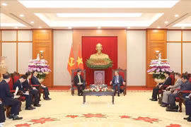 苏林总书记、国家主席会见大韩民国总统外交安全特别顾问张浩镇。图自越通社