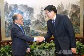 阮生雄主席已会见了湖南省委书记、省人大常委会主任徐守盛。（图片来源：越通社）