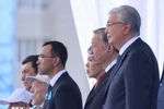 越共中央总书记苏林出席在哈萨克斯坦举行的纪念反法西斯卫国战争胜利80周年阅兵式。图自越通社
