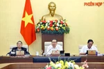 越南国会主席陈青敏在会议上发表讲话。图自越通社