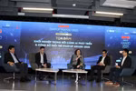 7月22日举行的“AI发展背景下的创业”座谈会。图自越通社