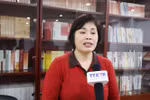 中国社会科学院马克思主义研究院教授、博士，越南问题专家潘金娥接受越通社记者采访。图自越通社