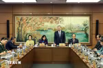 越共中央总书记苏林在会议上发表讲话。图自越通社