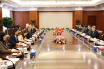 越中两国最高人民法院举行座谈。图自越通社