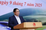 越南政府总理、铁路领域国家重点项目指导委员会主任范明政在会议上发表讲话。图自越通社