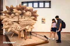 每个展区都采用独特的设计理念与现代科技手段，帮助游客更深入地了解越南54个民族丰富多彩的历史、风俗习惯及文化生活。（图自Vietnam+）
