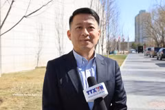 中央民族大学教授、中国环球电视网（CGTN）评论员曲强 图自越通社