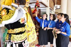 各单位共青团员与青年积极参与传统艺术活动，有助于提升对民族文化的认知，培养对民族文化的热爱与自豪感。