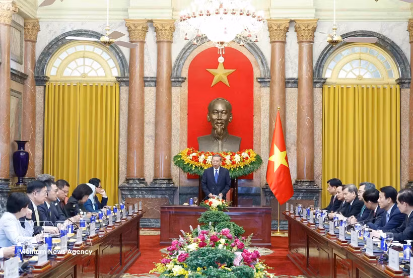 越共中央总书记、国家主席苏林在主席府会见来越出席2026年东盟未来论坛的各国代表团团长、专家学者以及国际组织代表。图片来源：越通社