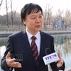 北京外国语大学东南亚研究中心主任米良接受越通社记者的采访。图自越通社
