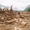 受7月15日至17日持续强降雨影响，芒炭乡境内发生严重山洪和山体滑坡，造成多间房屋和基础设施损坏。图自越通社