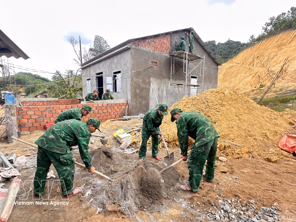 vnanet-potal-nhung-buoc-chan-xanh-noi-mien-bien-gioi-hue-8770987.jpg