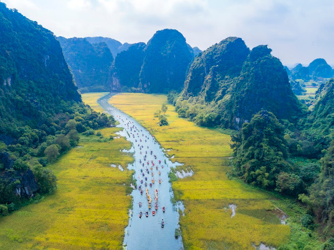 “三谷-长安金色”旅游周。图自dangcongsan.vn 2-tuan-du-lich-sac-vang-tam-coc-ta.jpg