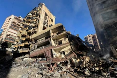 以色列空袭过后，贝鲁特市中心艾莎·巴卡尔地区满目疮痍。图自越通社 