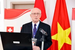 瑞士金融科技协会联合主席菲利普·J·魏茨。图自越通社