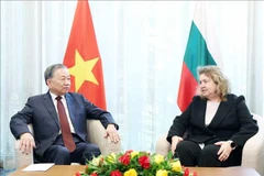 越共中央总书记苏林会见保加利亚议会议长娜塔莉亚·基塞洛娃。图自越通社