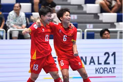 越南女子五人制足球队庆祝战胜印度尼西亚队。图自泰国足协