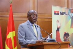 安哥拉人民解放运动（MPLA）中央政治局委员、外事书记曼努埃尔•多明戈斯•奧古斯托。图自越通社