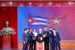 越南红十字会发起“越古团结65周年”募捐活动。图自越通社