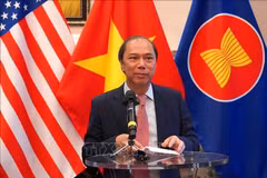 越南驻美国大使阮国勇发表讲话。图自越通社