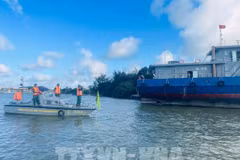 第12号台风：确保东海北部海域船舶安全。图自越通社