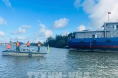 第12号台风：确保东海北部海域船舶安全。图自越通社