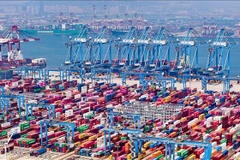 中国天津货运港口。图自越通社