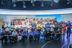 与会代表合影。图自越通社