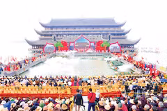 三祝寺一直以来吸引着大量游客前来参观、体验。图自人民报